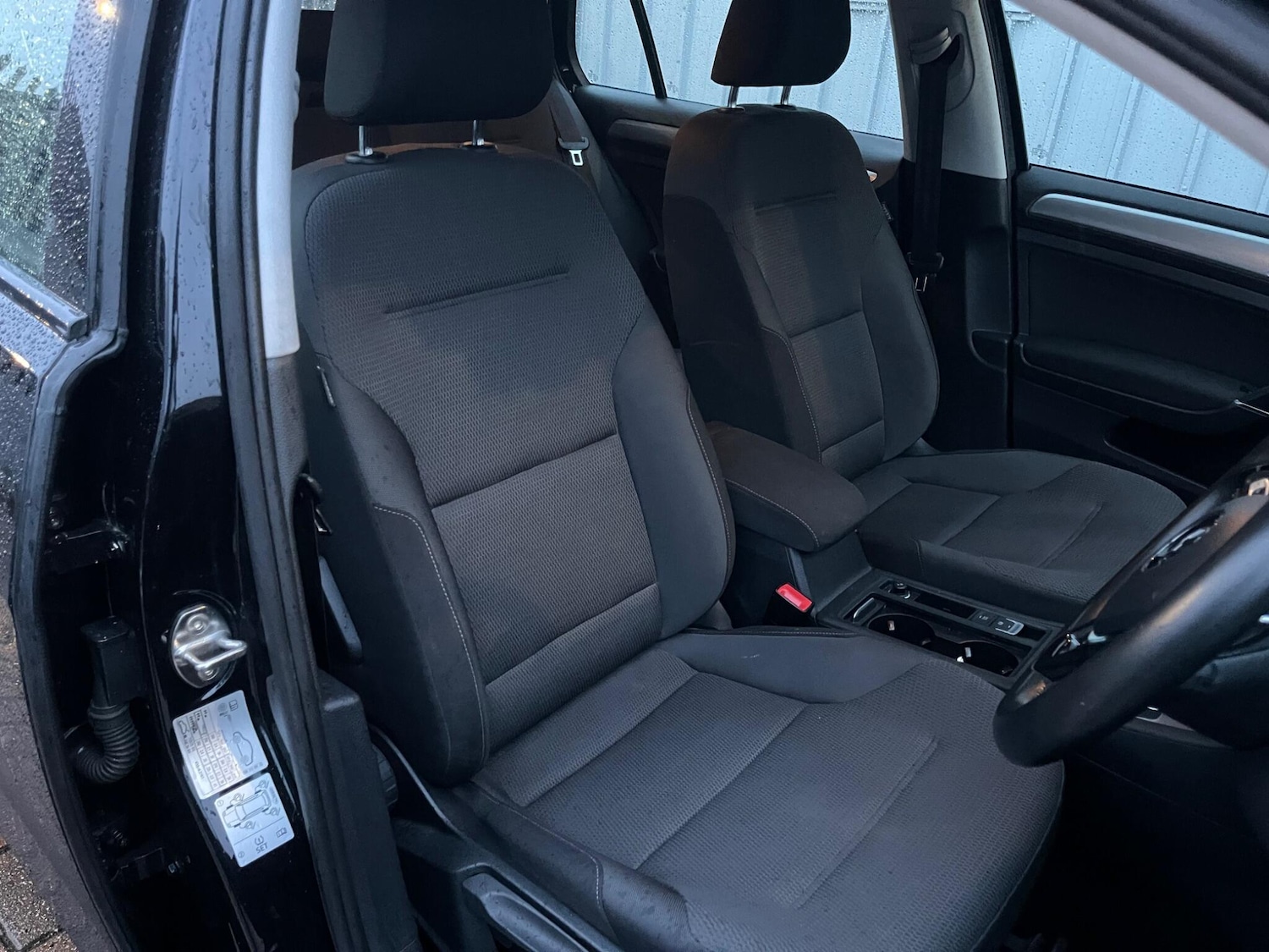 Used Volkswagen Golf 2016 for sale - 77468929: Photo 41