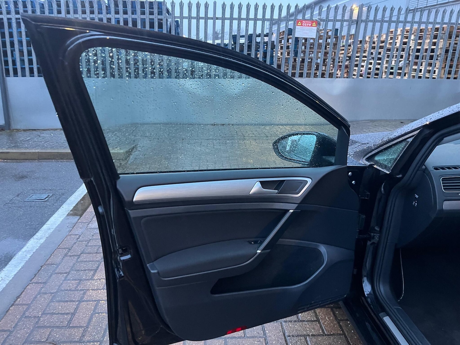 Used Volkswagen Golf 2016 for sale - 77468929: Photo 58