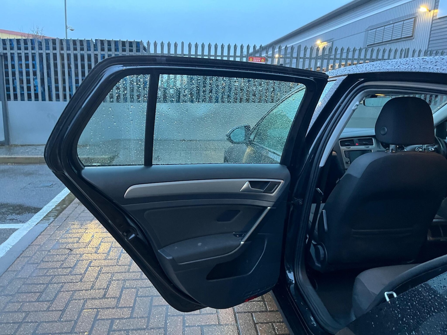 Used Volkswagen Golf 2016 for sale - 77468929: Photo 59