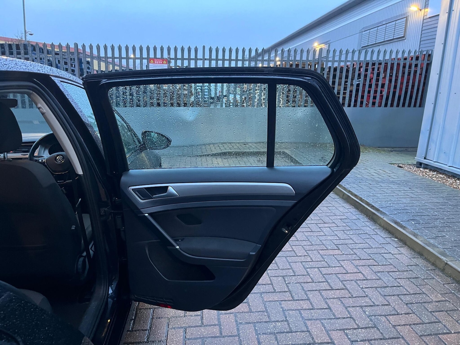 Used Volkswagen Golf 2016 for sale - 77468929: Photo 60