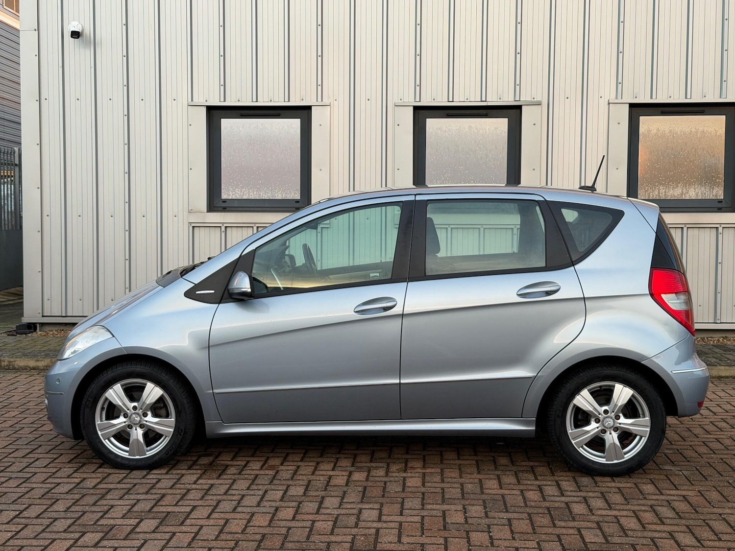 Used Mercedes-Benz A-Class 2010 for sale - 76753184: Photo 10