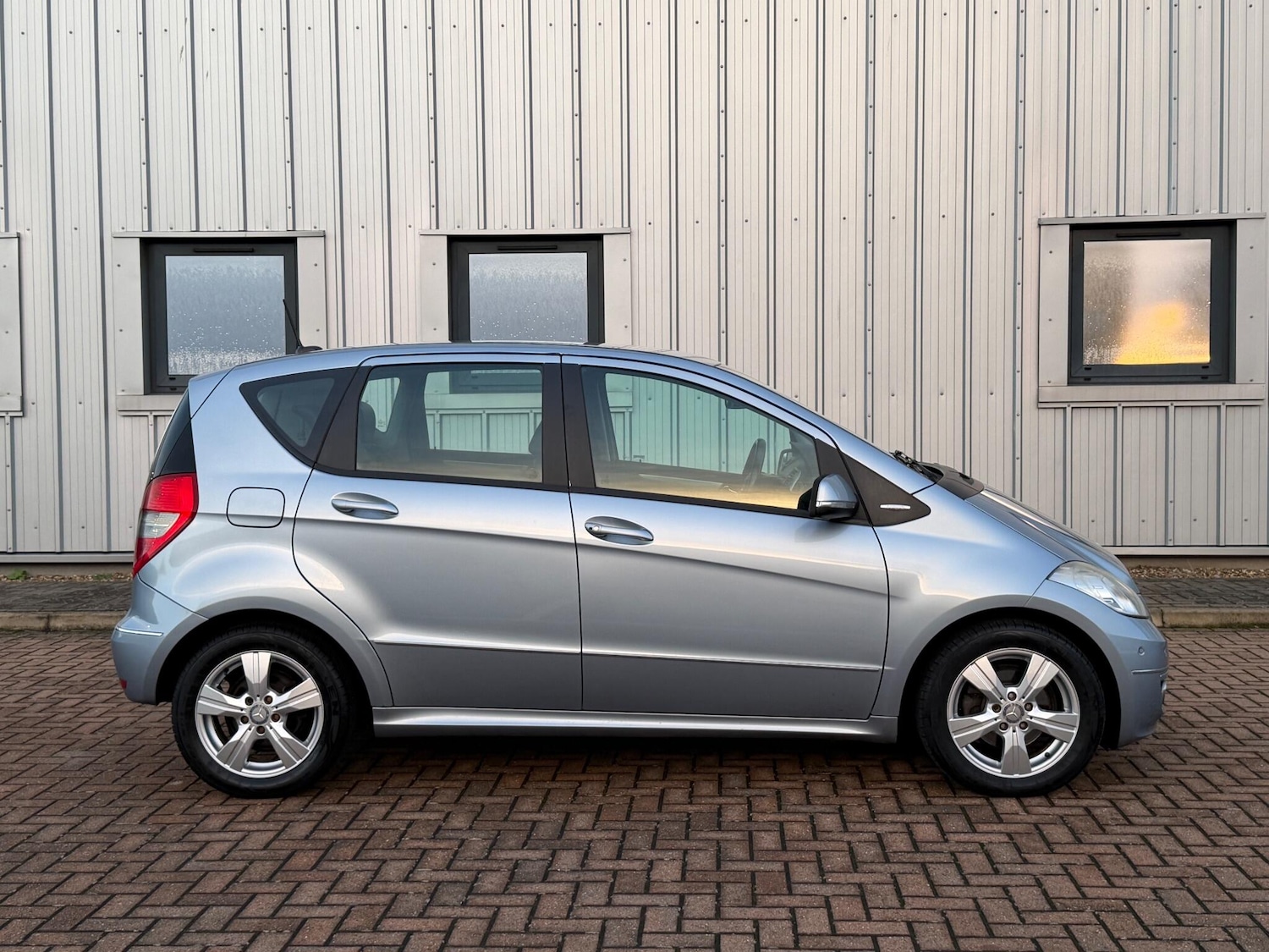 Used Mercedes-Benz A-Class 2010 for sale - 76753184: Photo 12