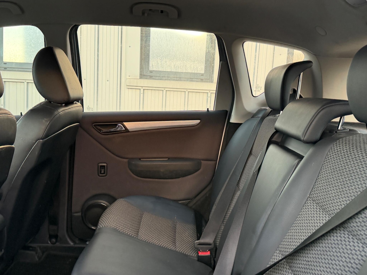 Used Mercedes-Benz A-Class 2010 for sale - 76753184: Photo 26