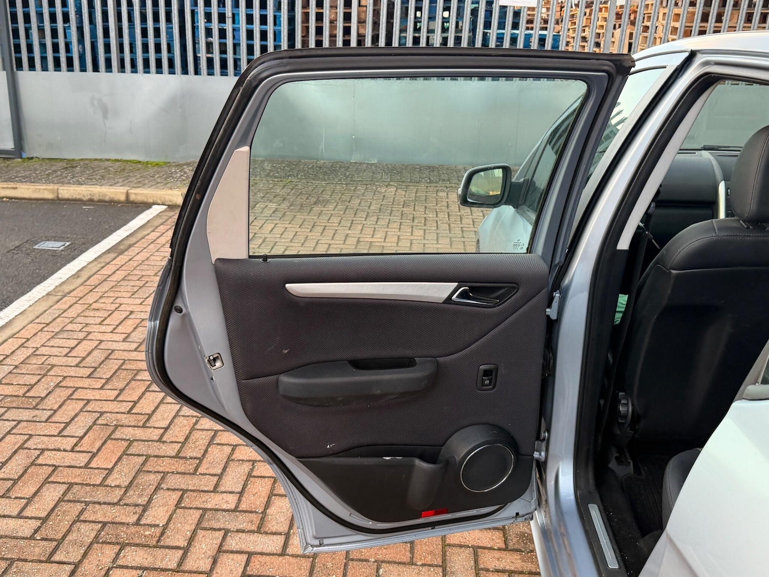 Used Mercedes-Benz A-Class 2010 for sale - 76753184: Photo 36