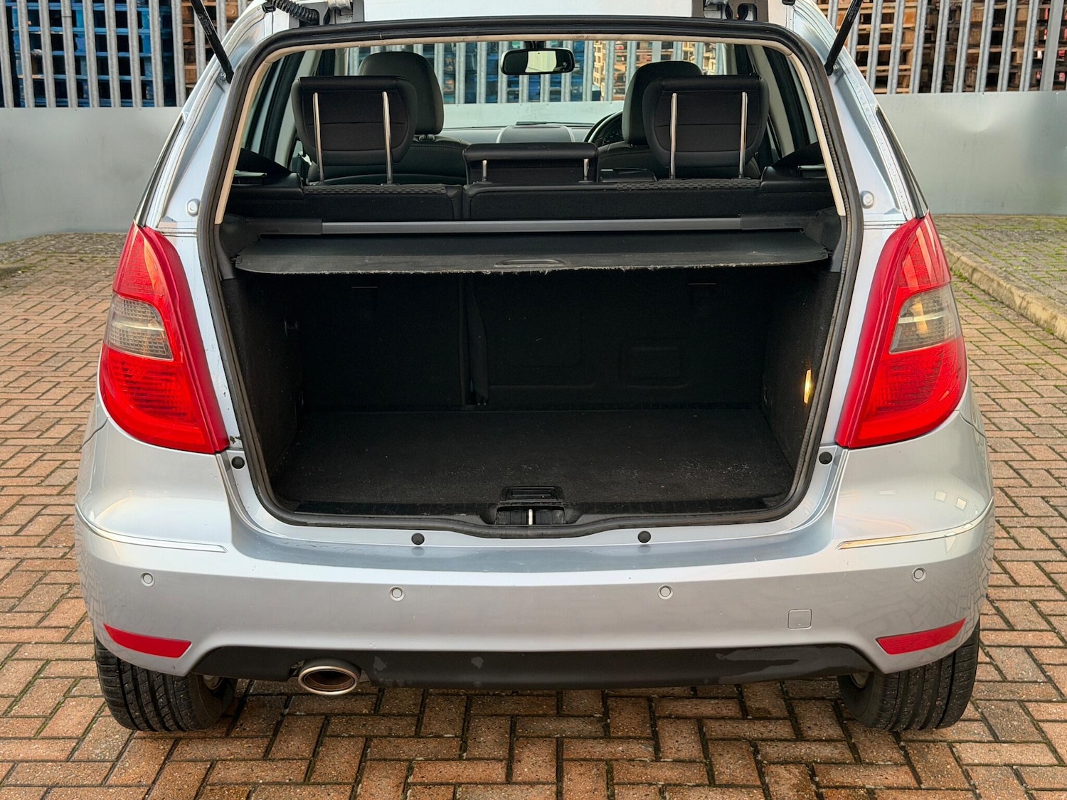 Used Mercedes-Benz A-Class 2010 for sale - 76753184: Photo 47