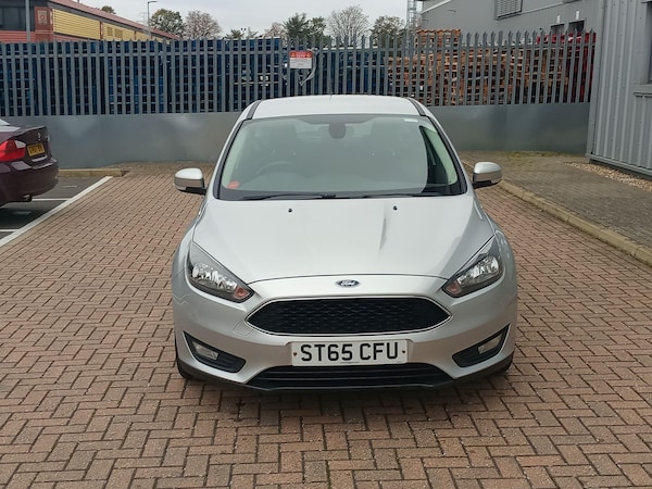 Used Ford Focus 2015 for sale - 76238938: Photo 2
