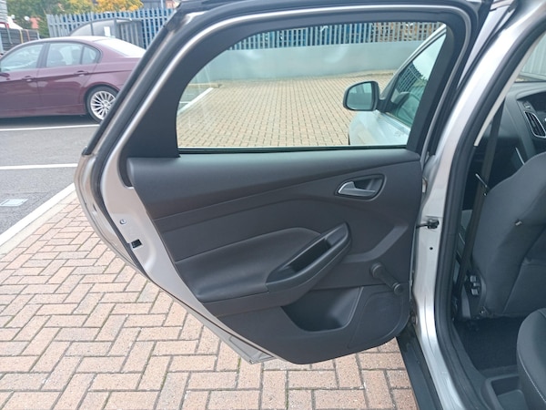 Used Ford Focus 2015 for sale - 76238938: Photo 31