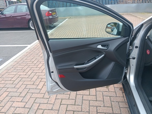 Used Ford Focus 2015 for sale - 76238938: Photo 32