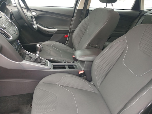 Used Ford Focus 2015 for sale - 76238938: Photo 38
