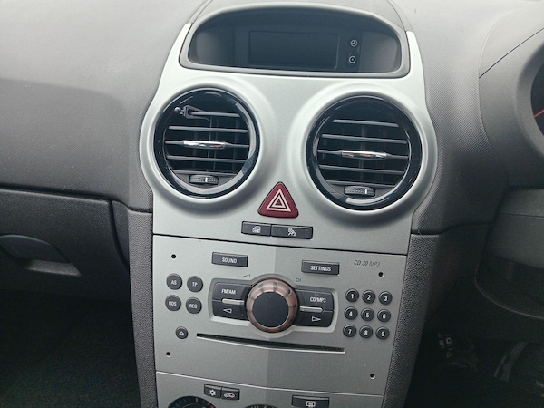 Used Vauxhall Corsa 2012 for sale - 75614012: Photo 10