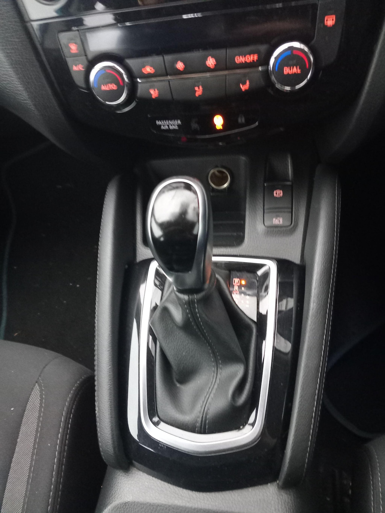 Used Nissan Qashqai for sale - 77215368: Photo 20