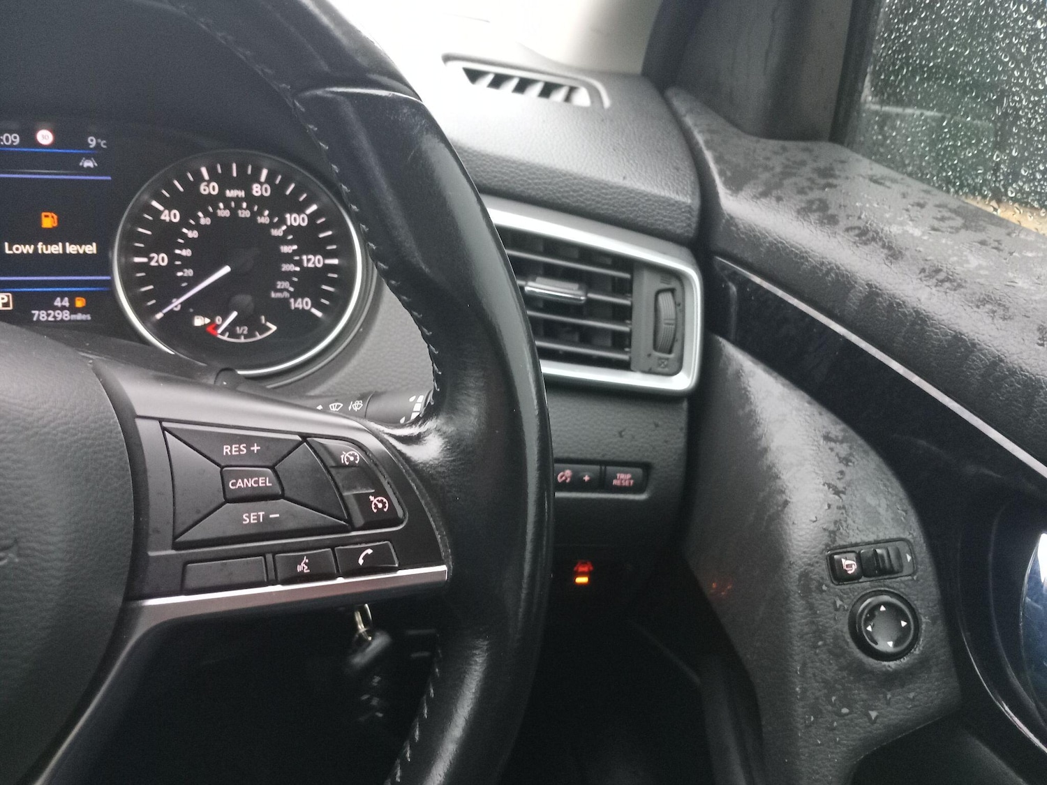 Used Nissan Qashqai for sale - 77215368: Photo 30