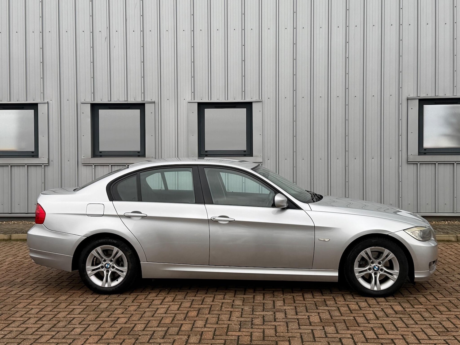 Used BMW 3 Series 2010 for sale - 76727727: Photo 12