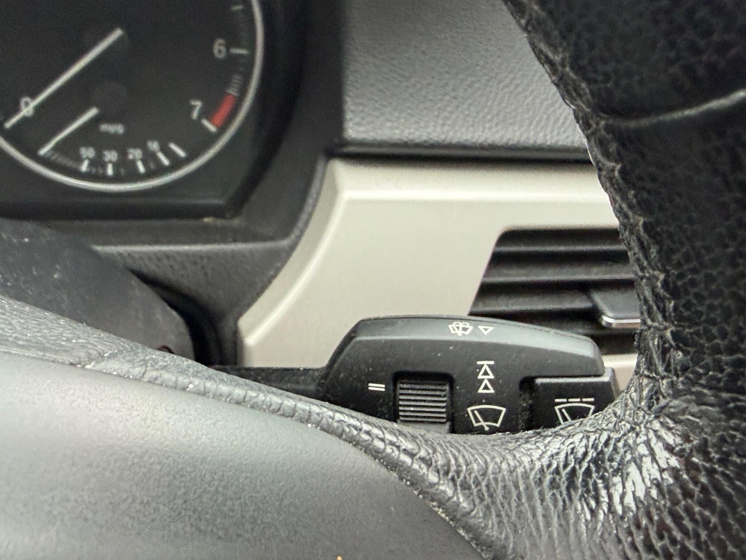 Used BMW 3 Series 2010 for sale - 76727727: Photo 25