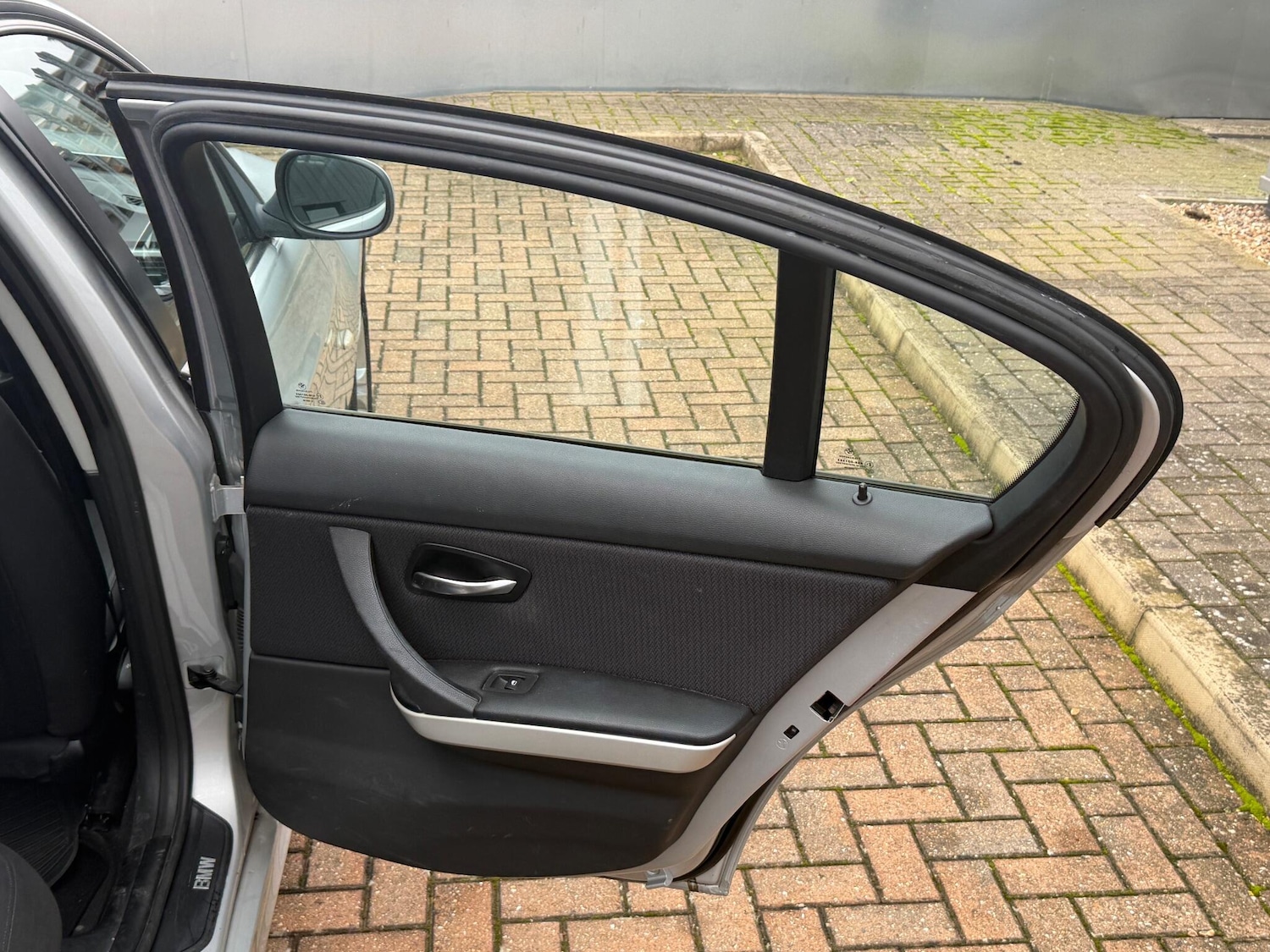 Used BMW 3 Series 2010 for sale - 76727727: Photo 29