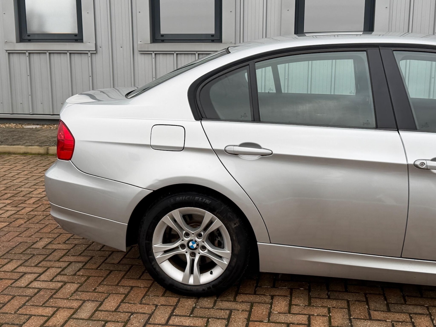 Used BMW 3 Series 2010 for sale - 76727727: Photo 32