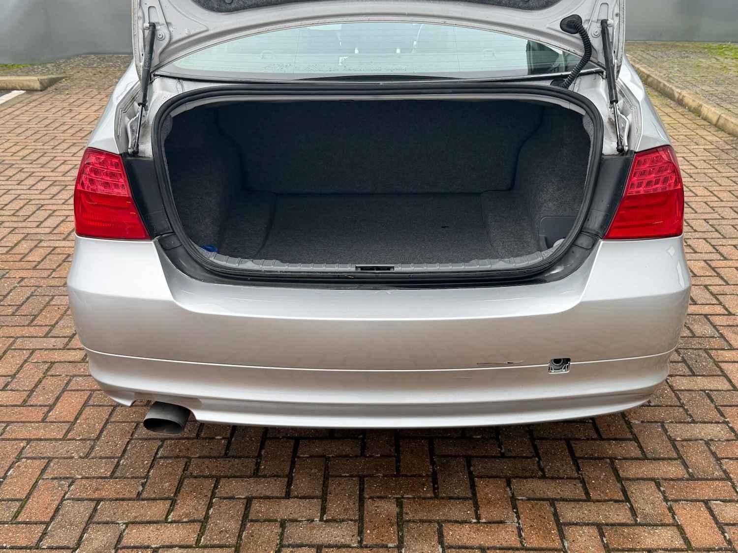 Used BMW 3 Series 2010 for sale - 76727727: Photo 39