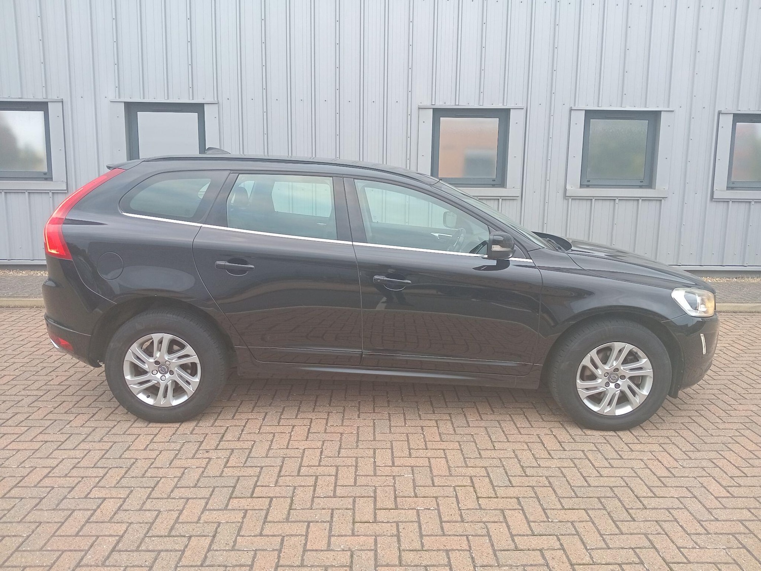 Used Volvo XC60 2016 for sale - 76315058: Photo 11