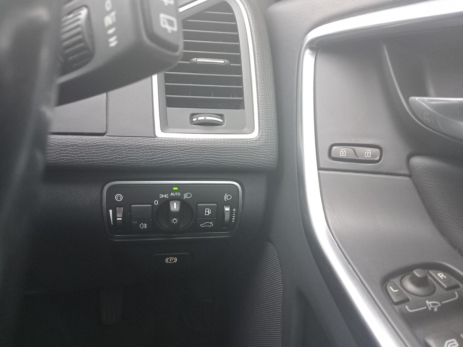 Used Volvo XC60 2016 for sale - 76315058: Photo 23