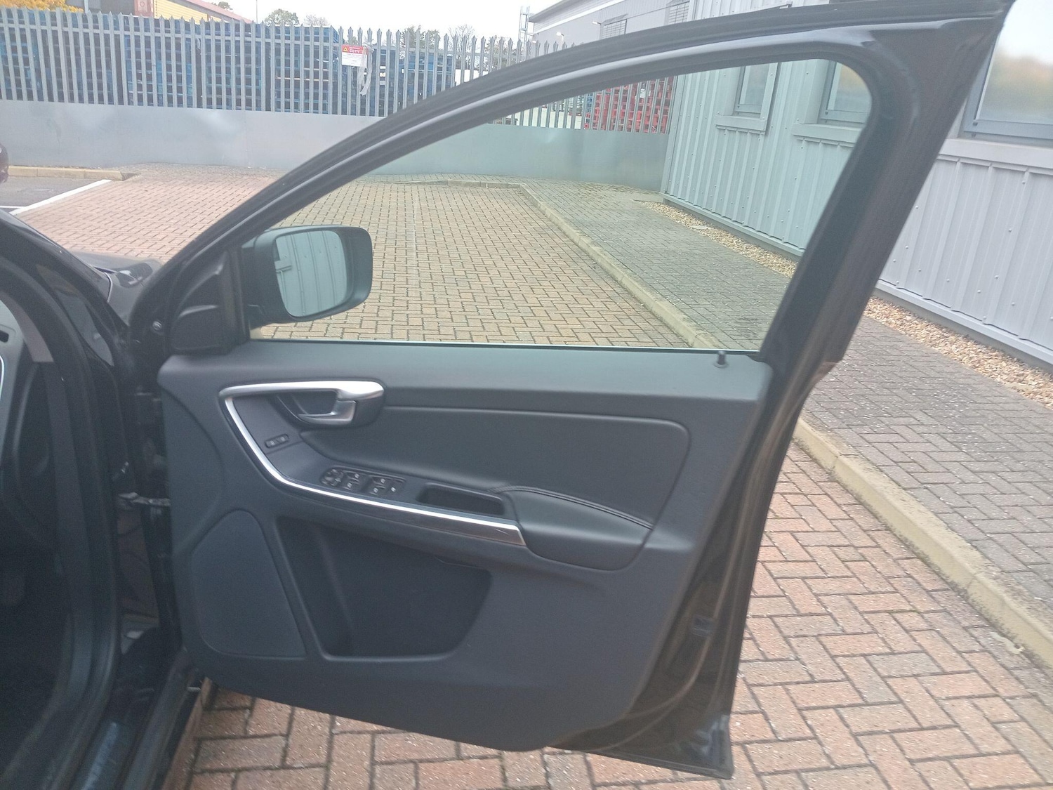 Used Volvo XC60 2016 for sale - 76315058: Photo 26