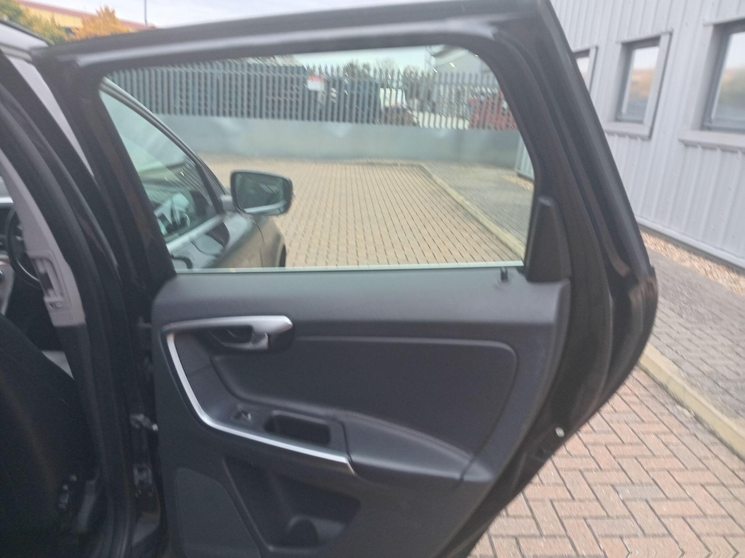Used Volvo XC60 2016 for sale - 76315058: Photo 27