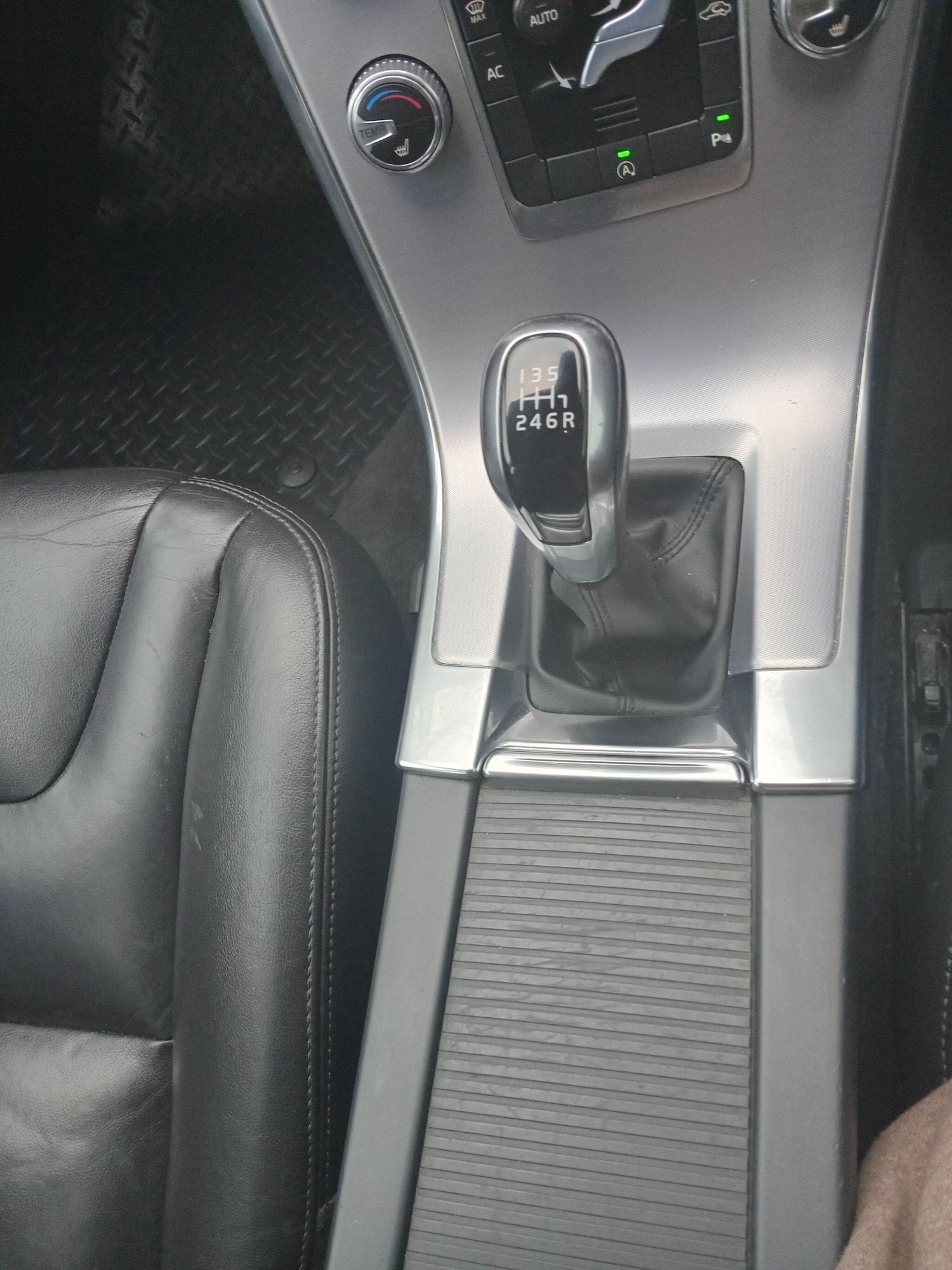Used Volvo XC60 2016 for sale - 76315058: Photo 44