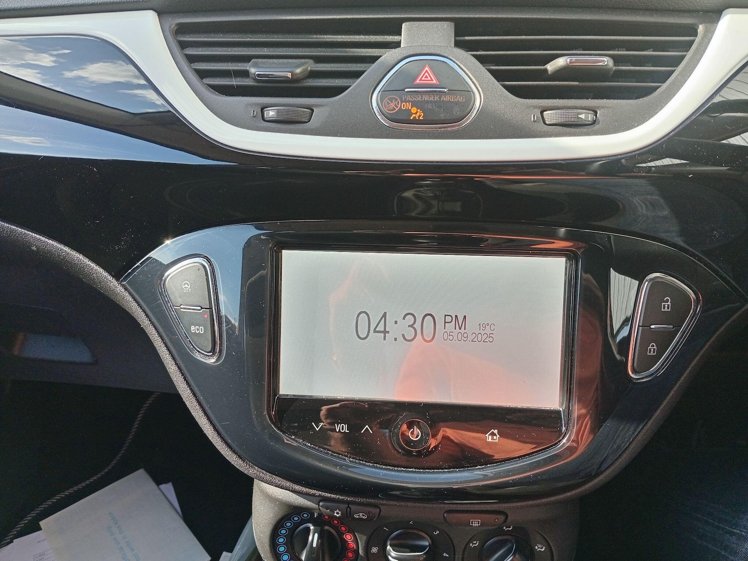 Vehicle 28