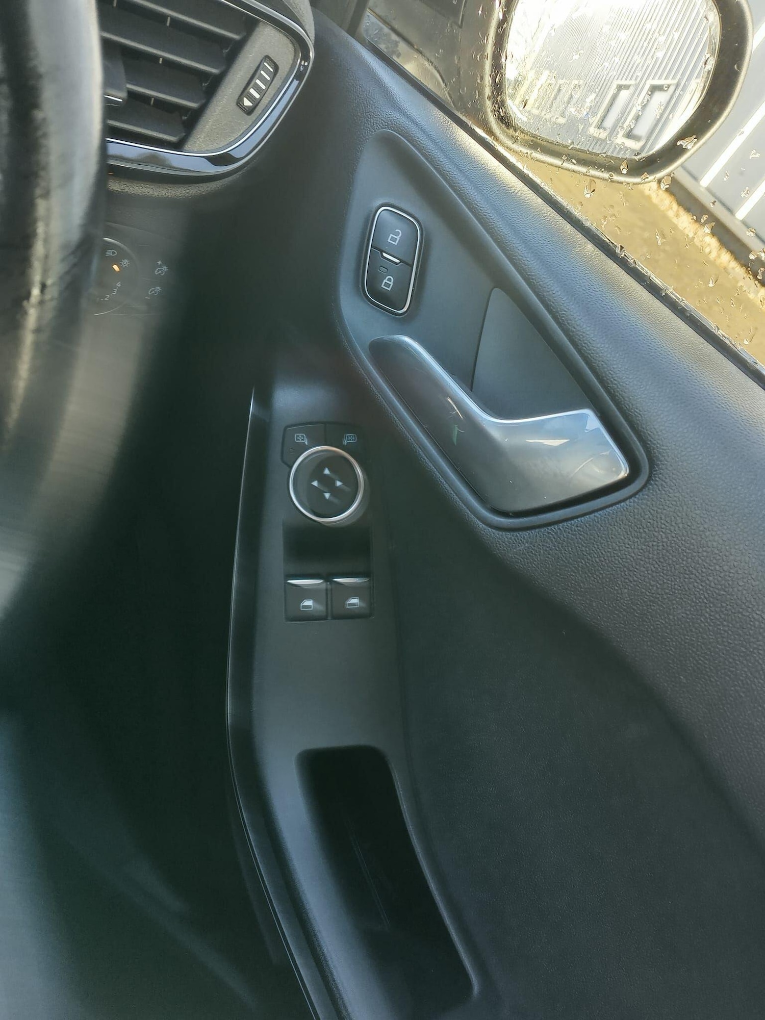 Used Ford Fiesta for sale - 77229667: Photo 31