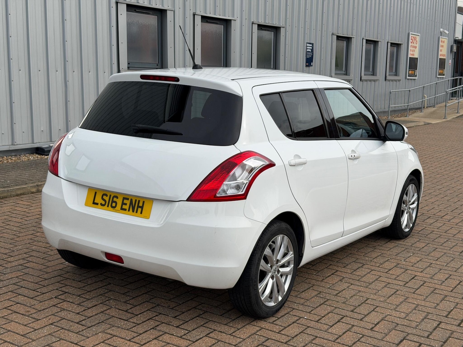 Used Suzuki Swift 2016 for sale - 77882303: Photo 15