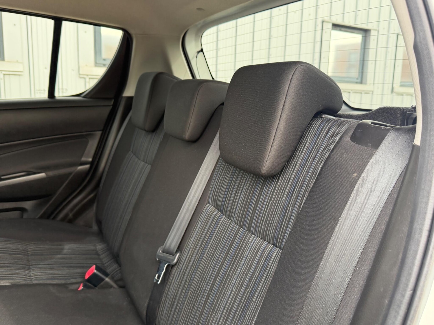 Used Suzuki Swift 2016 for sale - 77882303: Photo 25