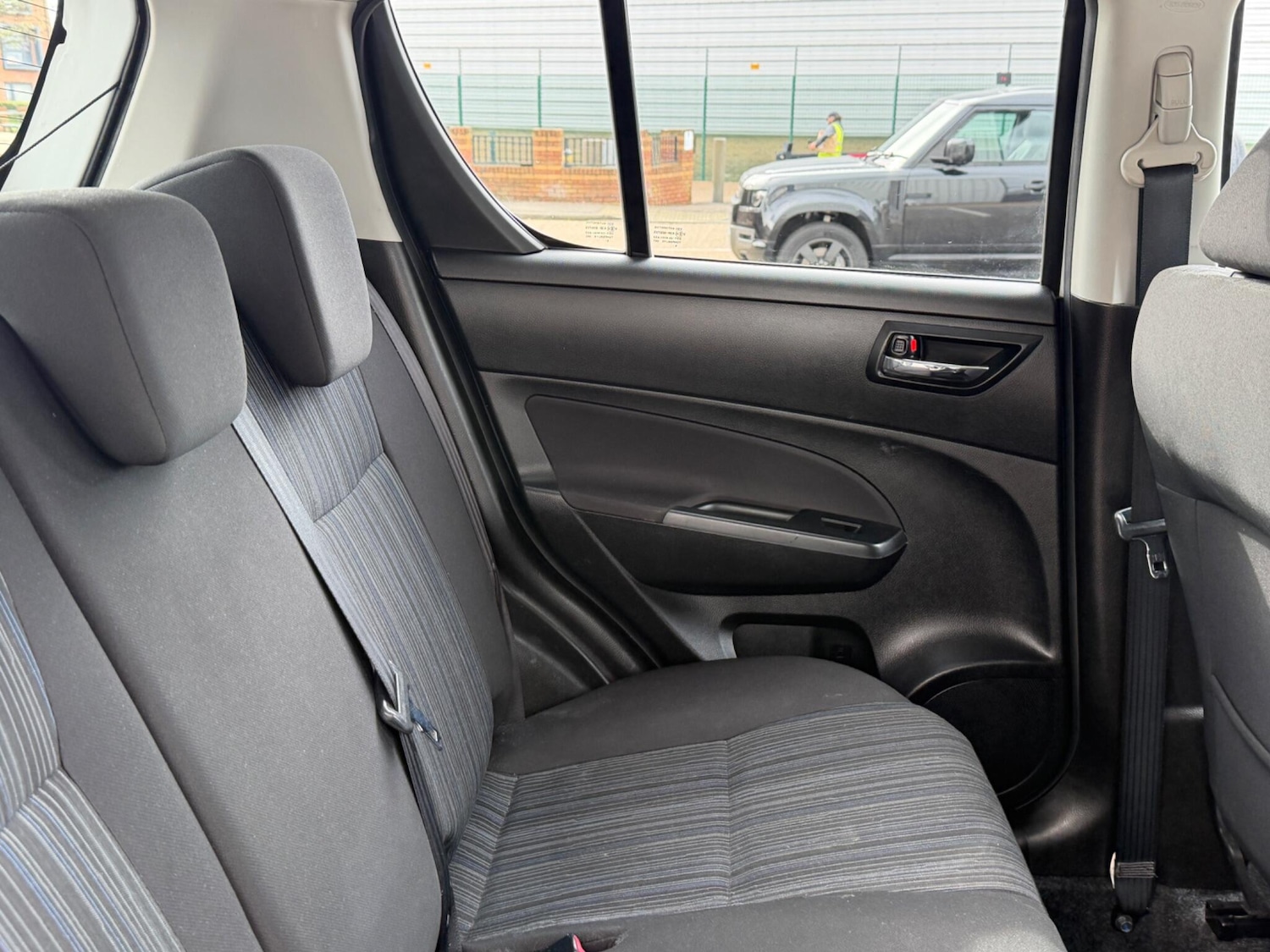 Used Suzuki Swift 2016 for sale - 77882303: Photo 30