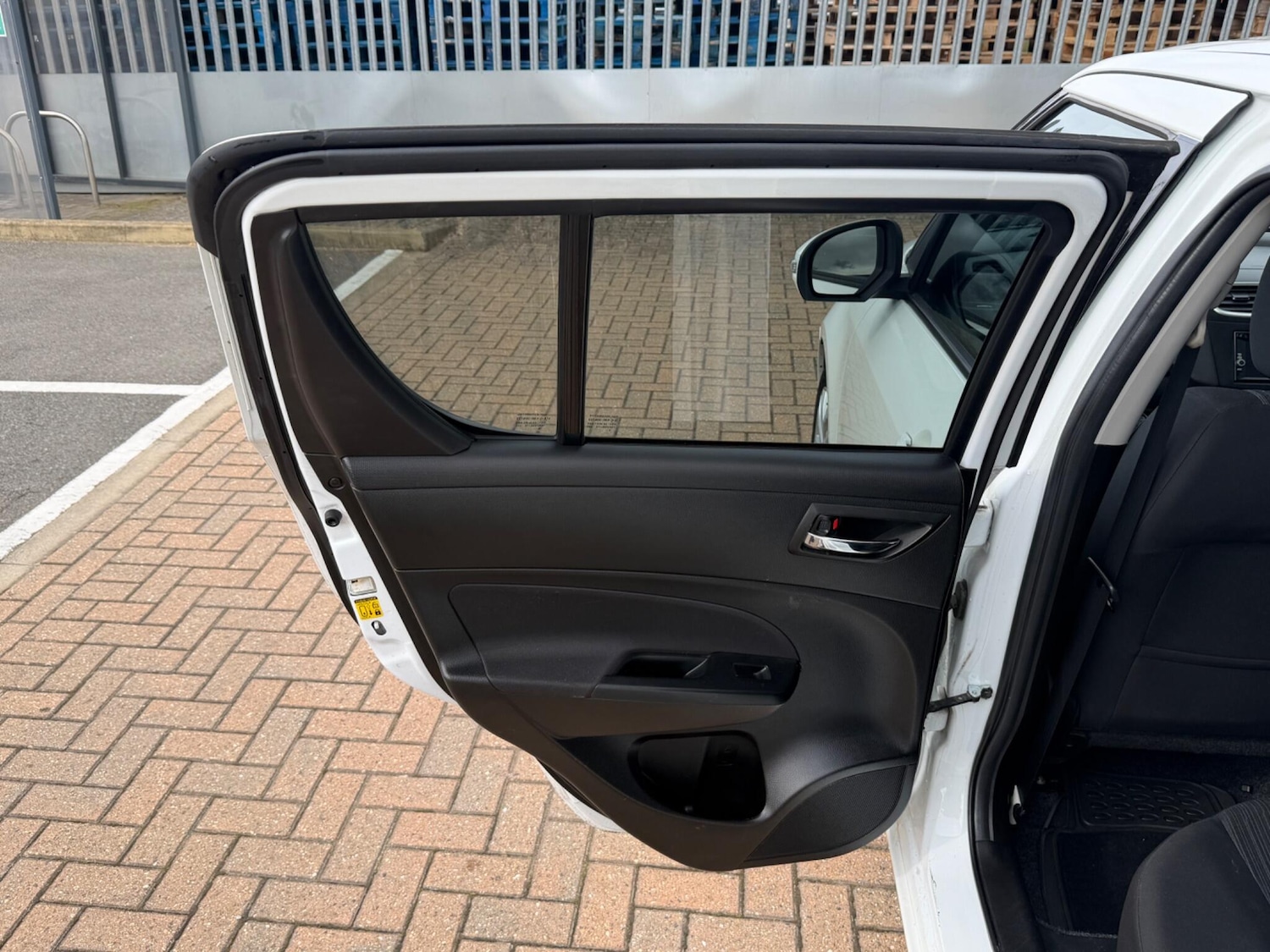 Used Suzuki Swift 2016 for sale - 77882303: Photo 38