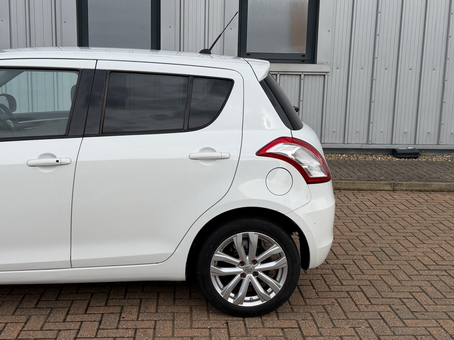 Used Suzuki Swift 2016 for sale - 77882303: Photo 41