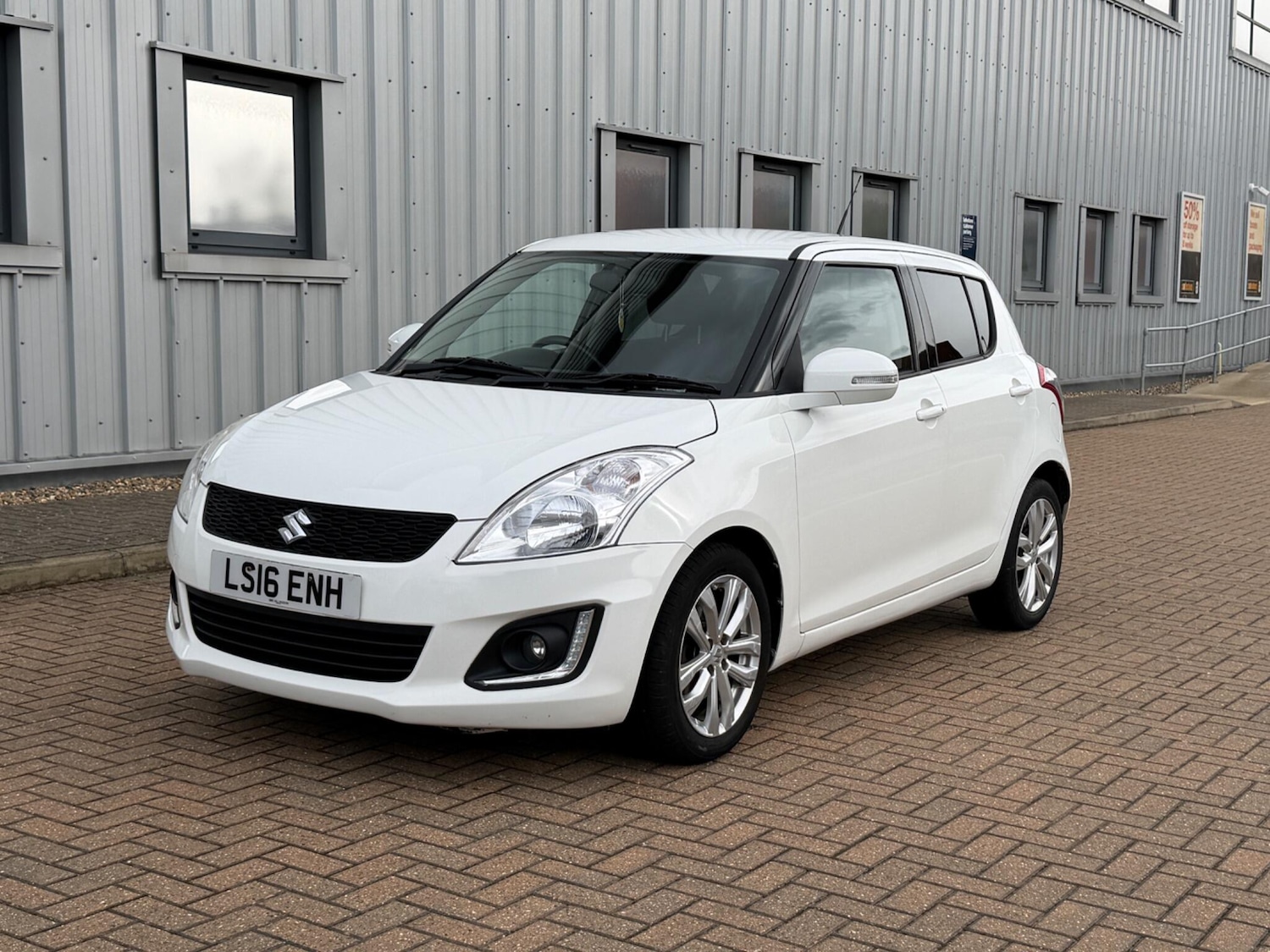 Used Suzuki Swift 2016 for sale - 77882303: Photo 9
