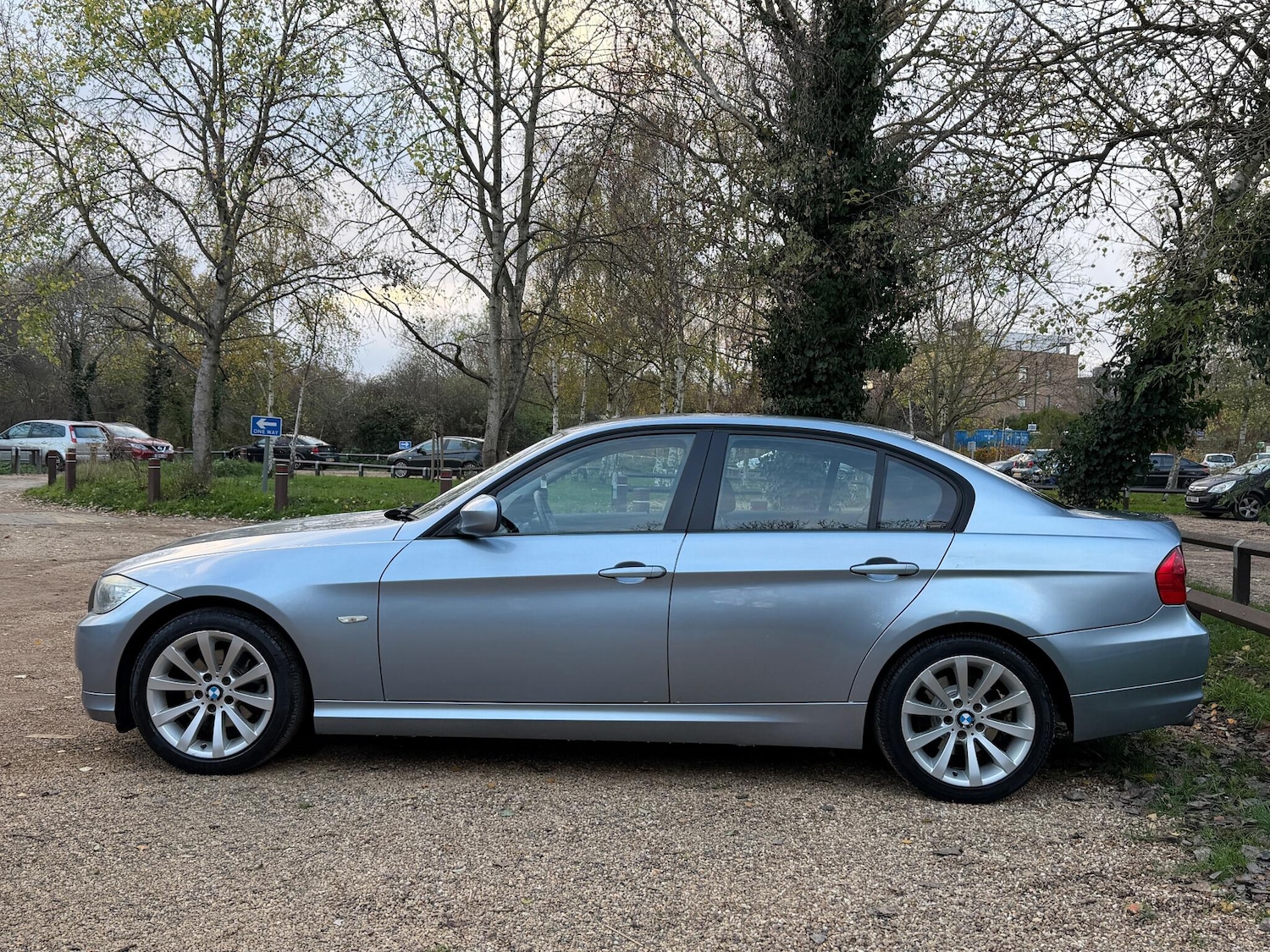 Used BMW 3 Series 2011 for sale - 76620508: Photo 10