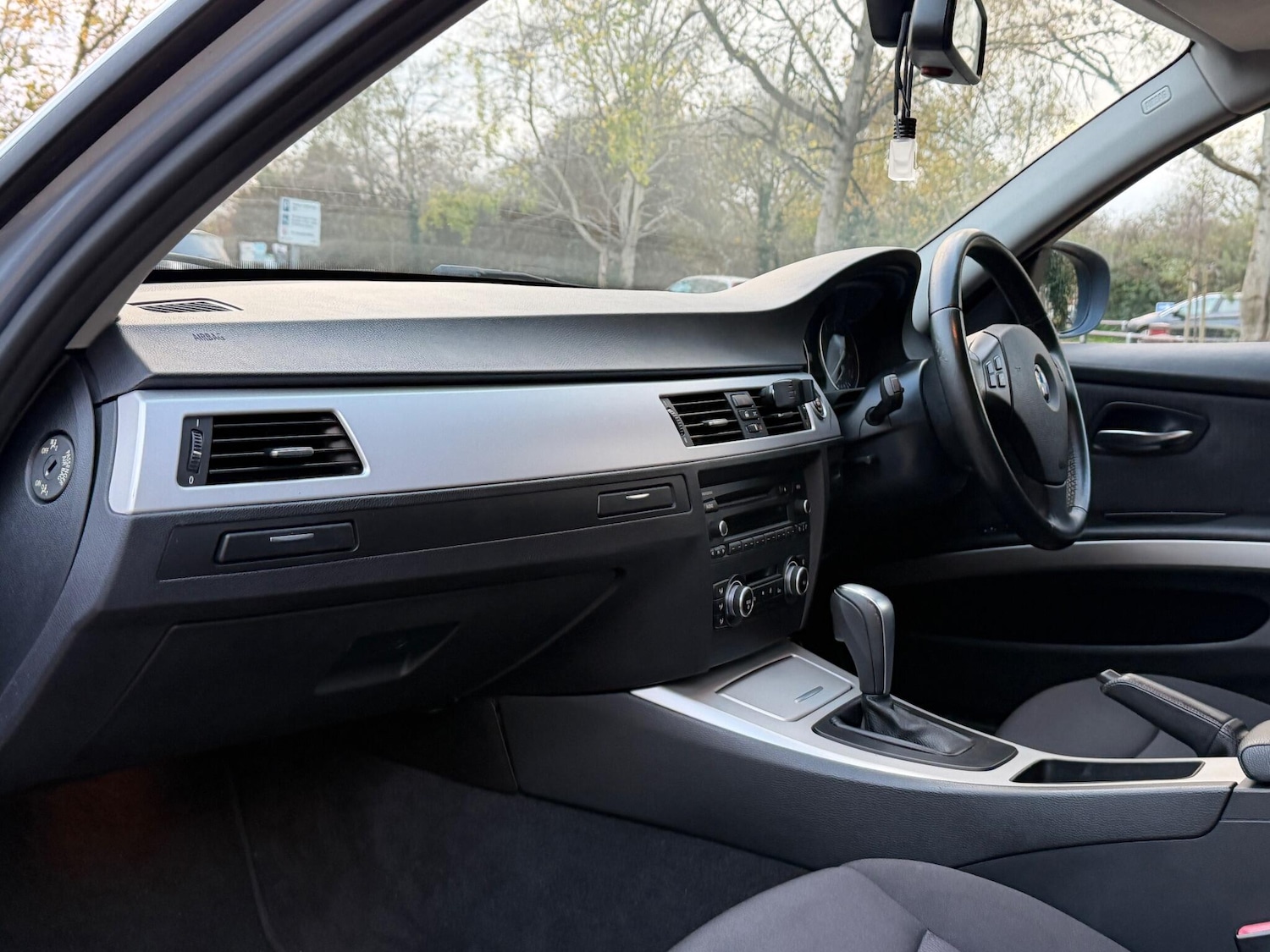 Used BMW 3 Series 2011 for sale - 76620508: Photo 16