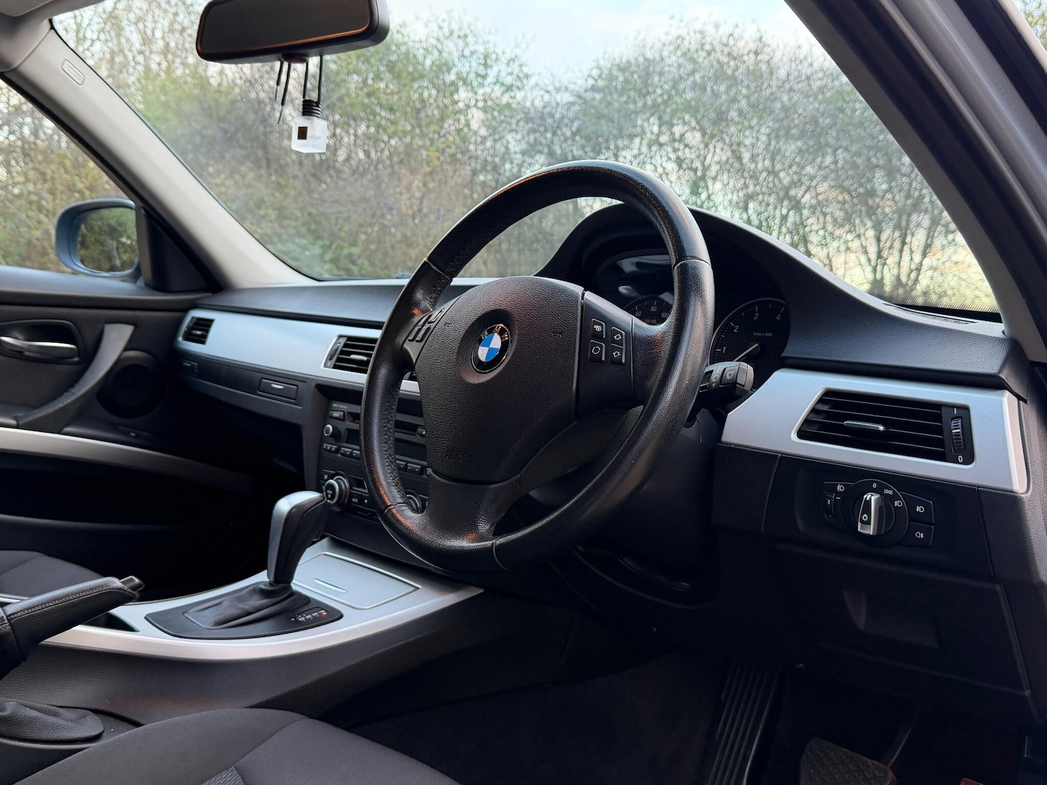 Used BMW 3 Series 2011 for sale - 76620508: Photo 22