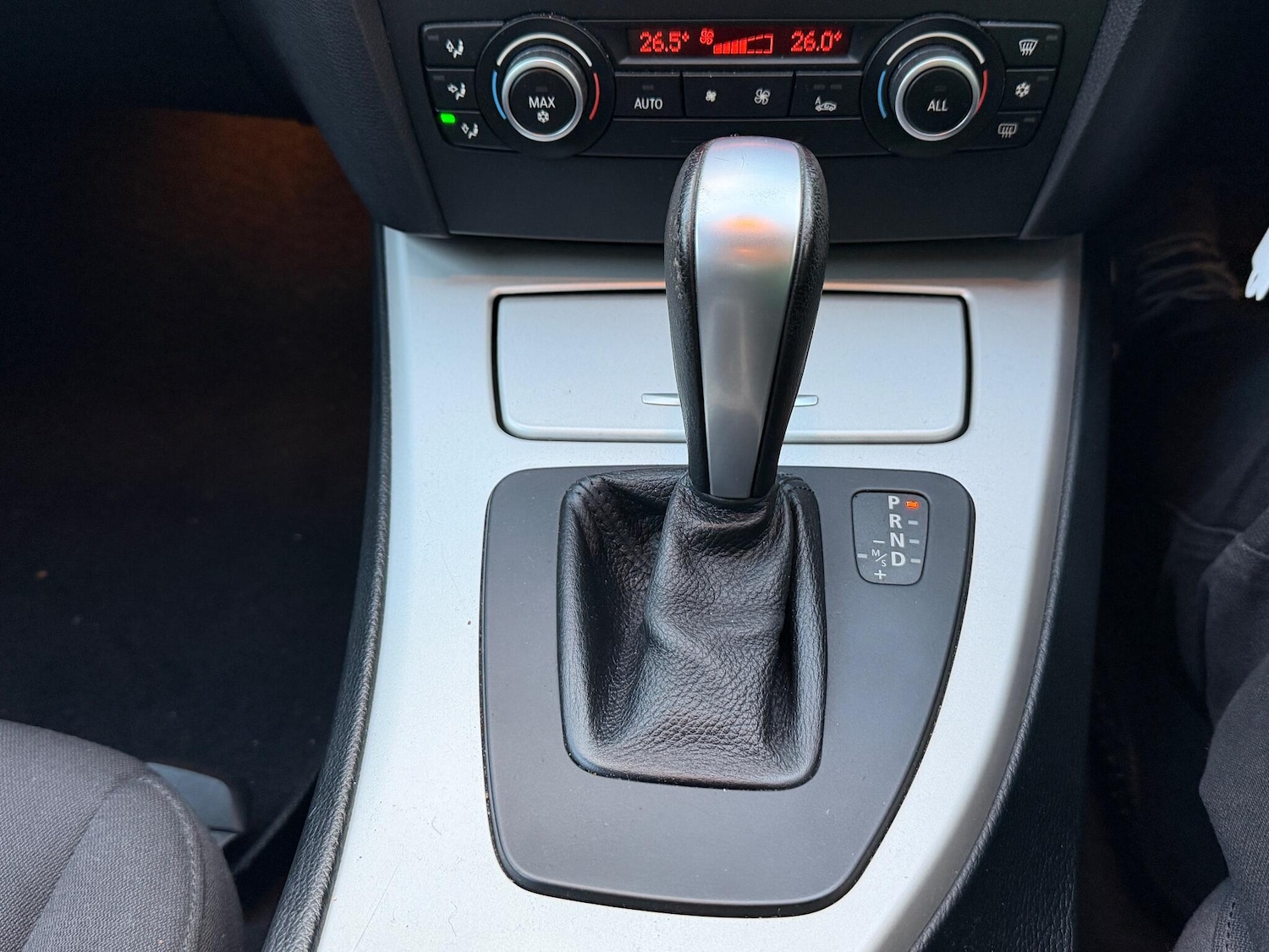 Used BMW 3 Series 2011 for sale - 76620508: Photo 23