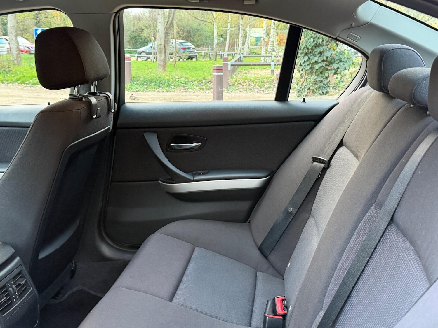 Used BMW 3 Series 2011 for sale - 76620508: Photo 29