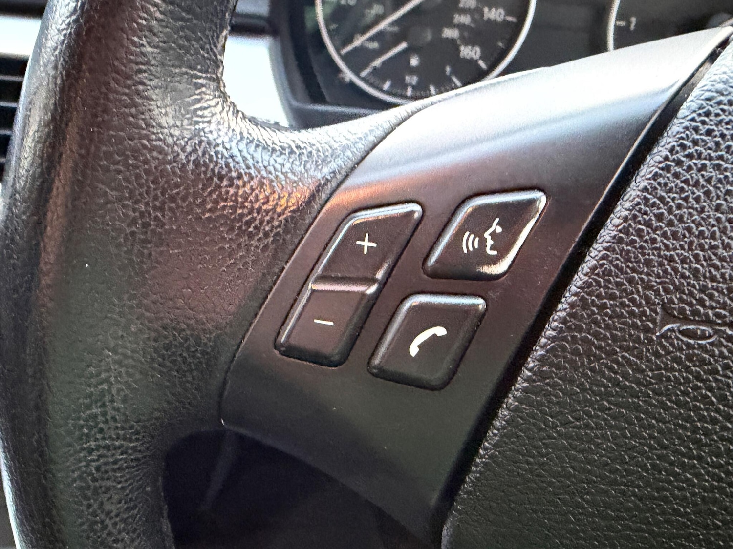 Used BMW 3 Series 2011 for sale - 76620508: Photo 34