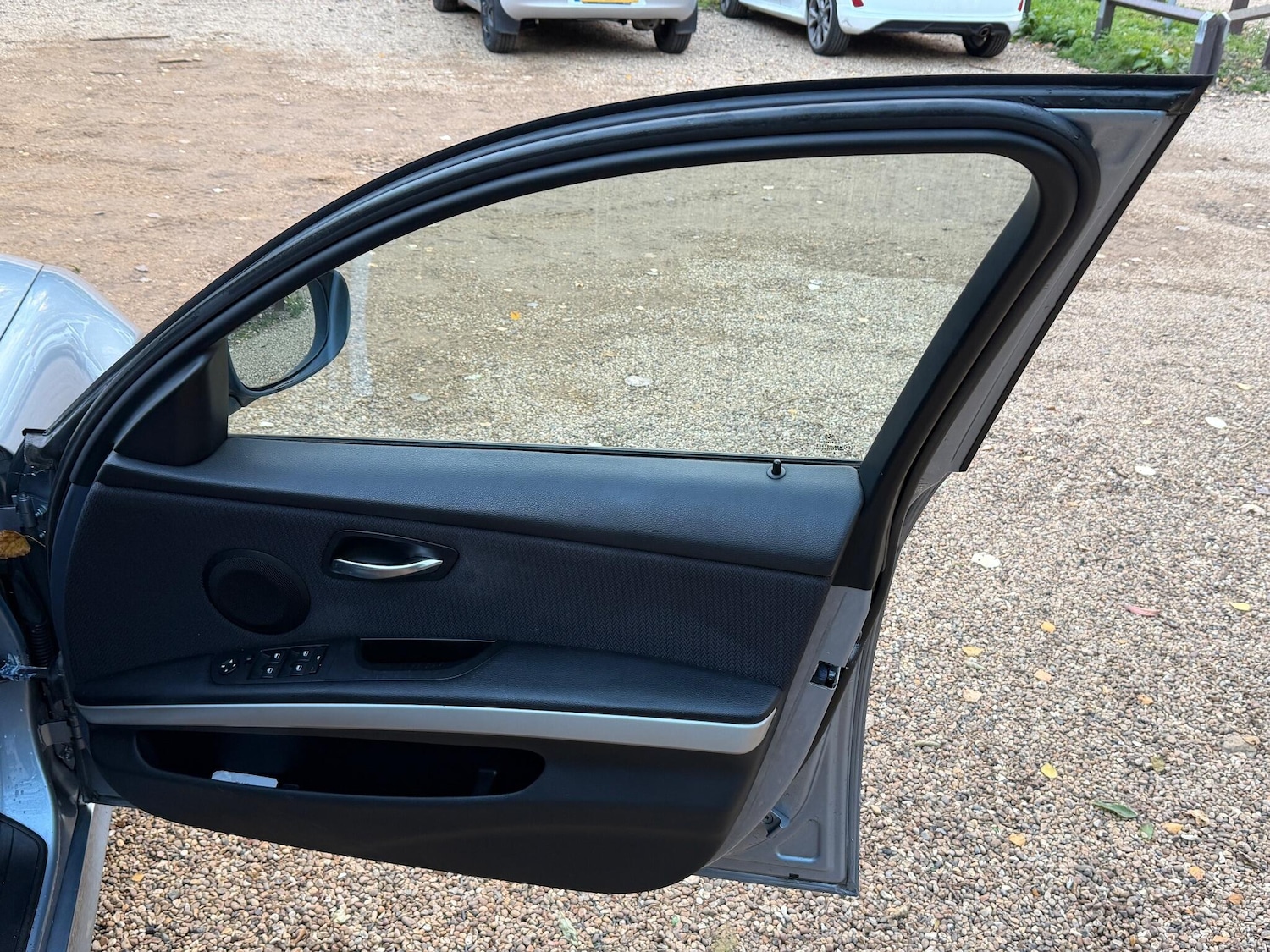 Used BMW 3 Series 2011 for sale - 76620508: Photo 42