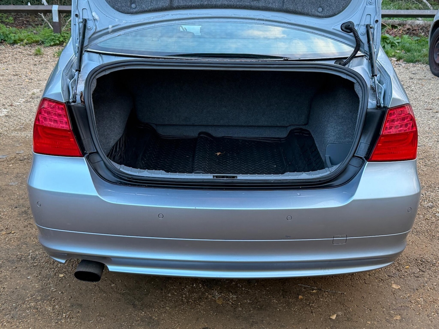 Used BMW 3 Series 2011 for sale - 76620508: Photo 51