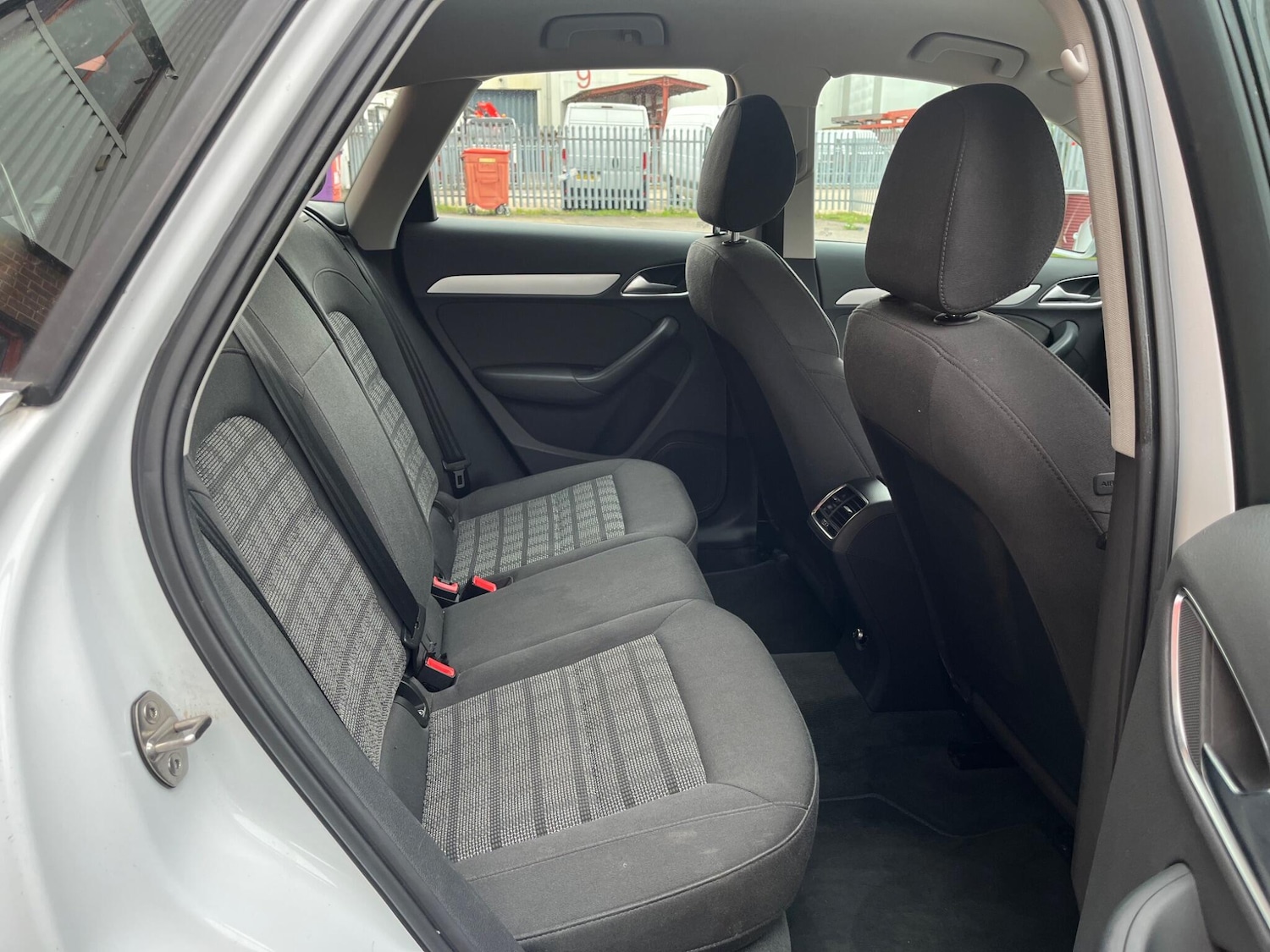 Used Audi Q3 2015 for sale - 76423236: Photo 33