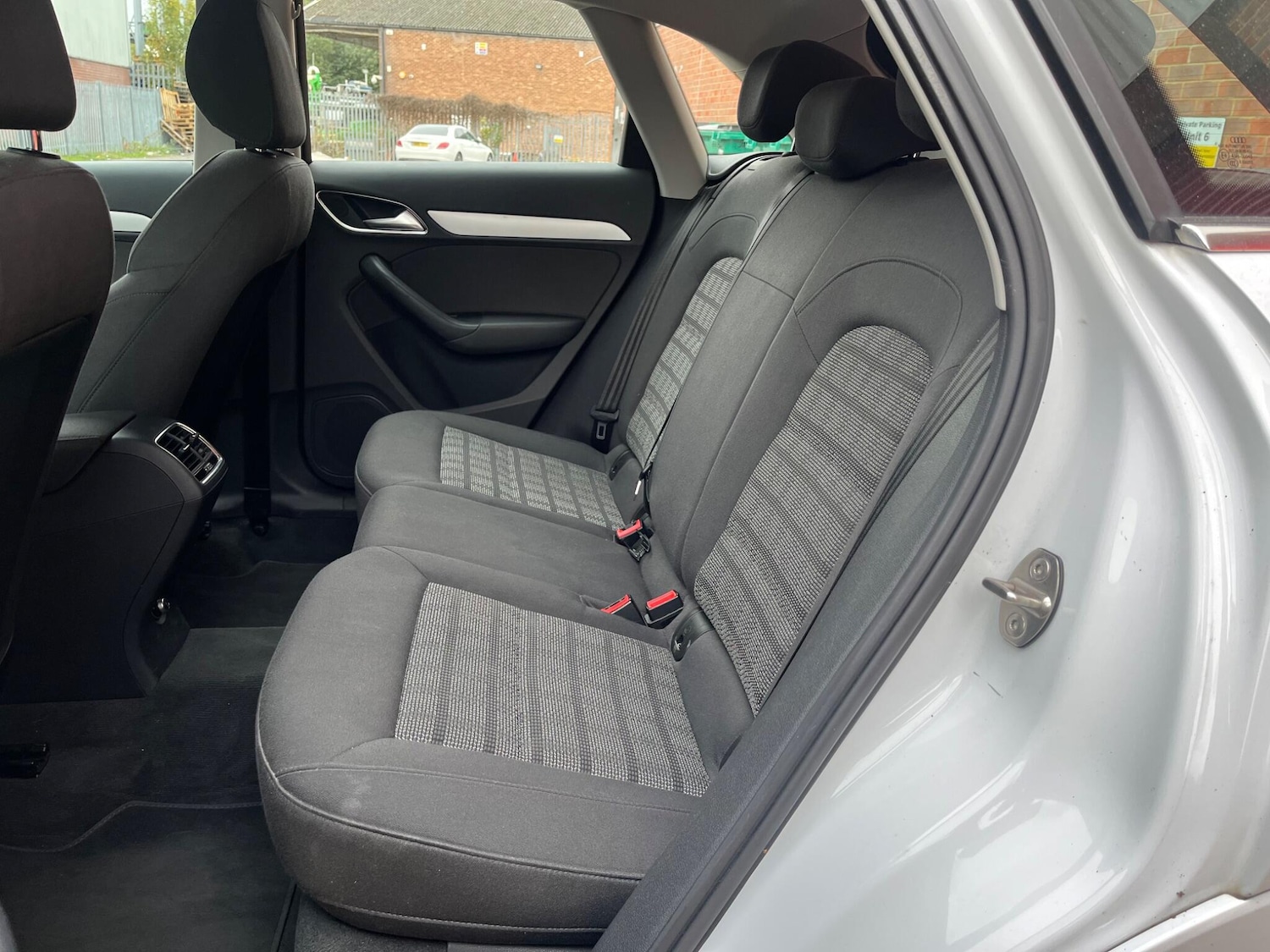 Used Audi Q3 2015 for sale - 76423236: Photo 37