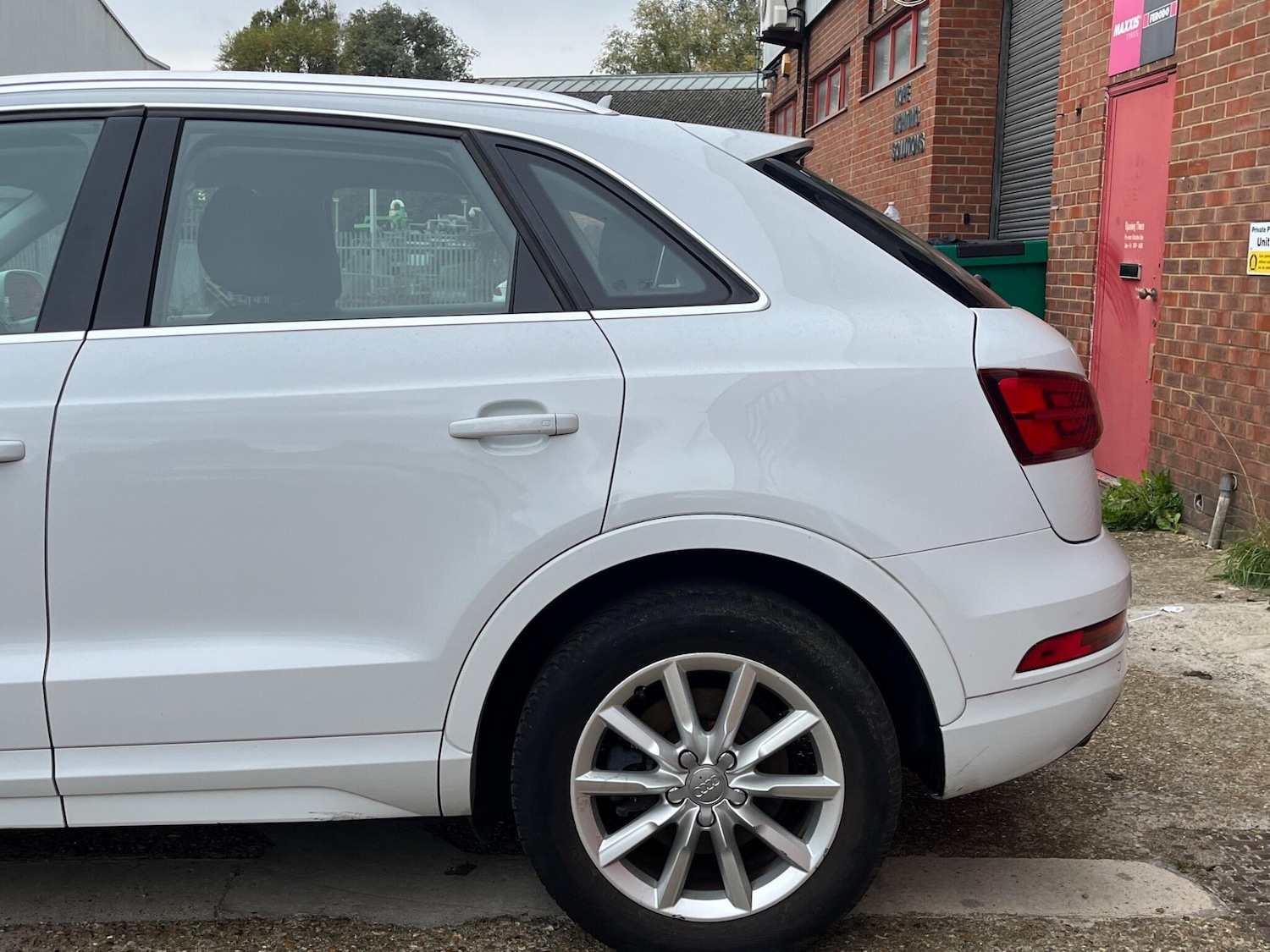 Used Audi Q3 2015 for sale - 76423236: Photo 45