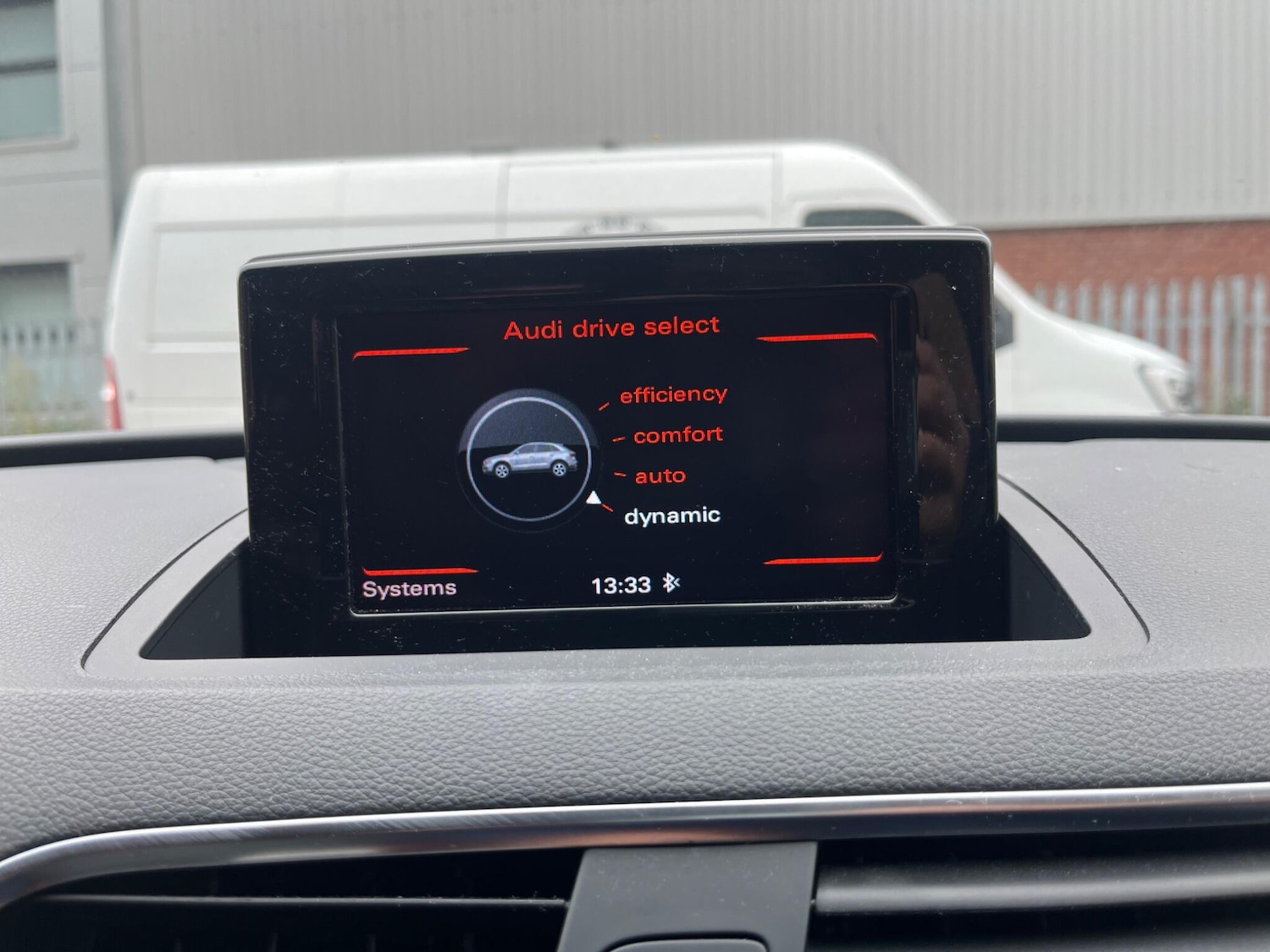 Used Audi Q3 2015 for sale - 76423236: Photo 52