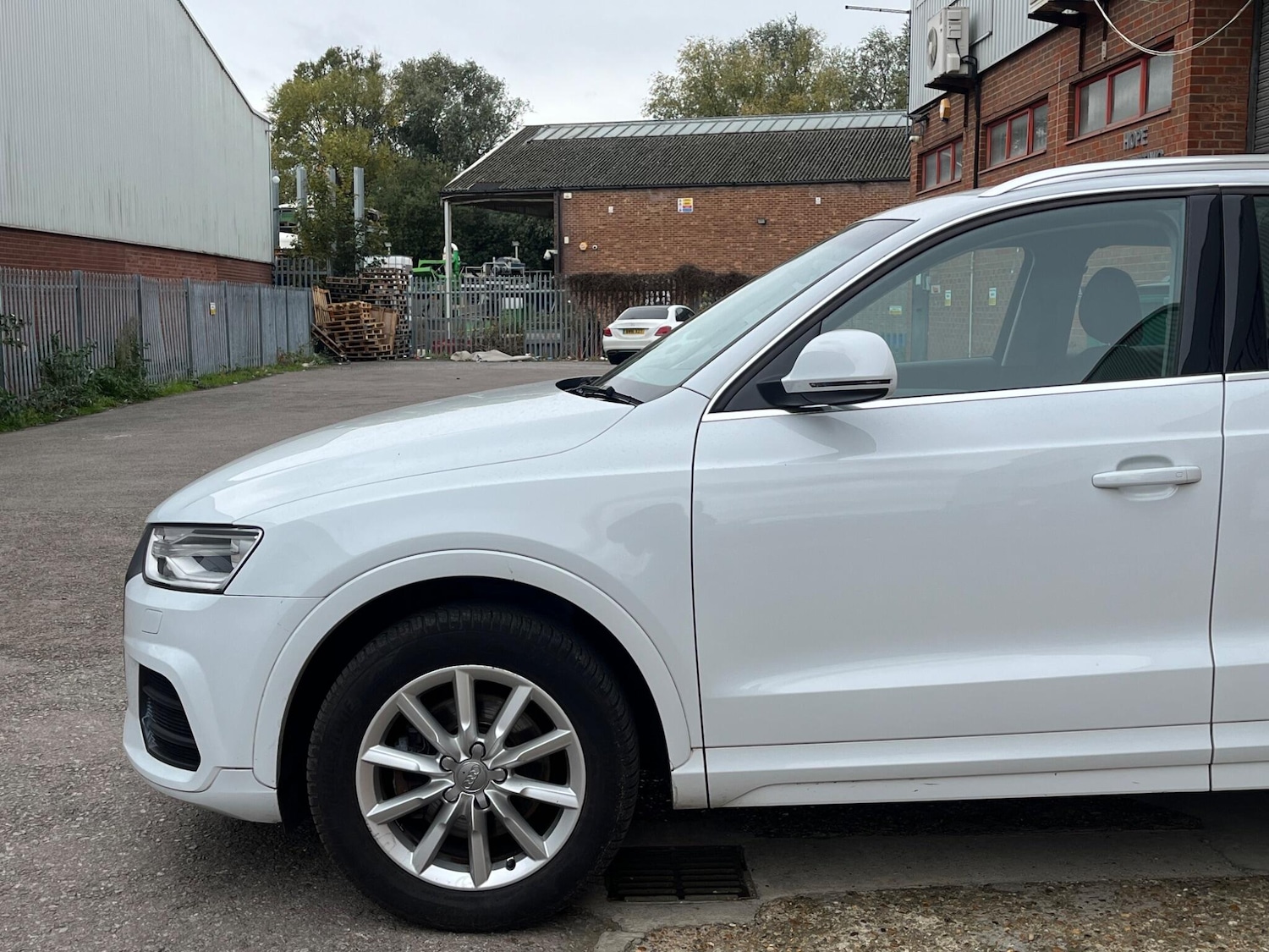 Used Audi Q3 2015 for sale - 76423236: Photo 64