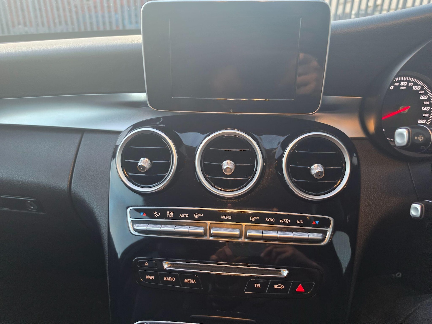 Used Mercedes-Benz C Class 2015 for sale - 78062809: Photo 31