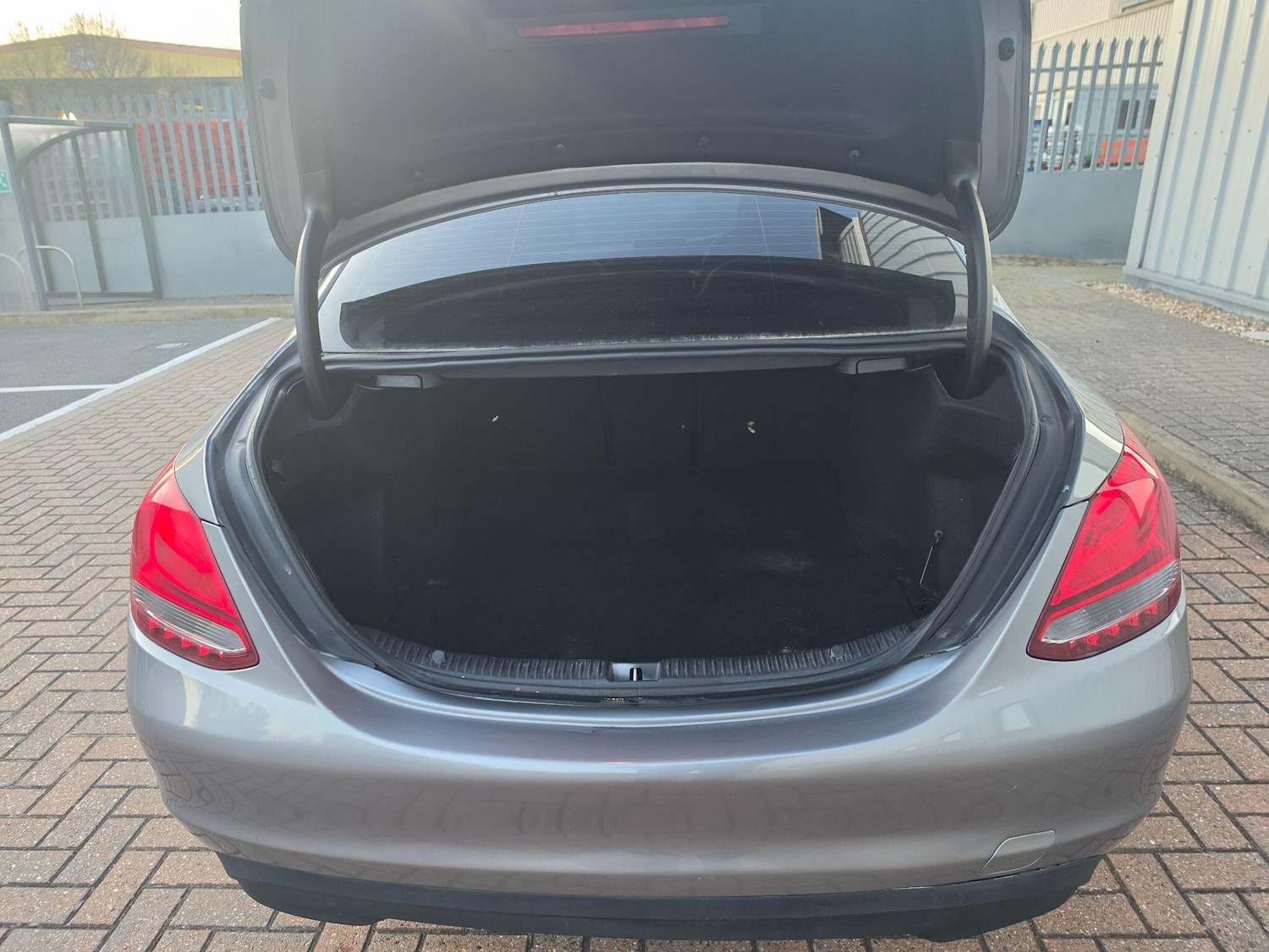 Used Mercedes-Benz C Class 2015 for sale - 78062809: Photo 33