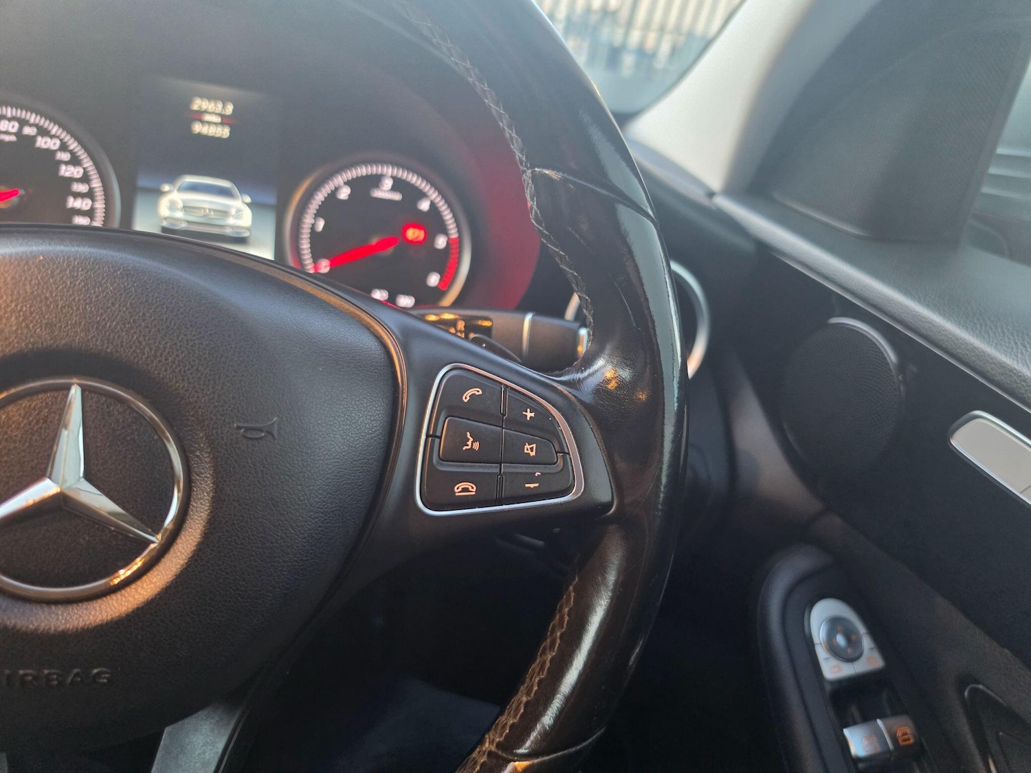 Used Mercedes-Benz C Class 2015 for sale - 78062809: Photo 35